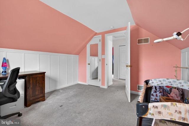 64 BEECH LN, Elizabethtown, PA 17022