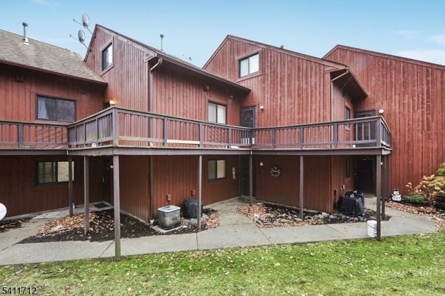 1 Deer Valley Ln 3, Vernon Twp., NJ 07462