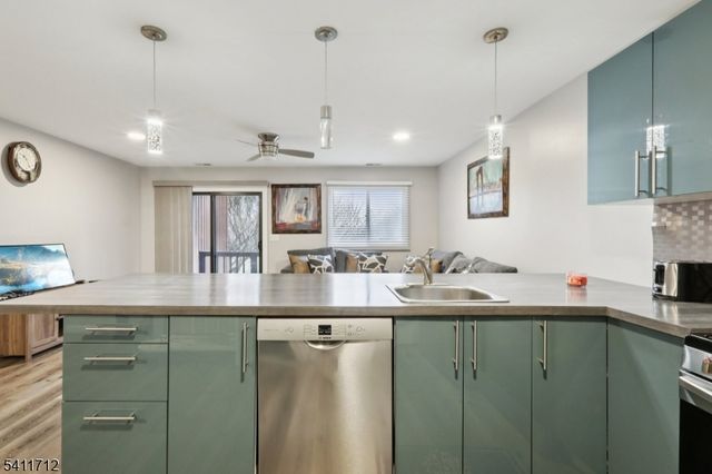 1 Deer Valley Ln 3, Vernon Twp., NJ 07462