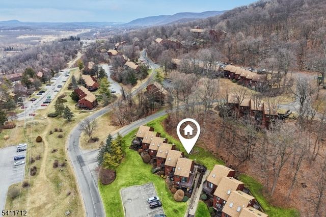1 Deer Valley Ln 3, Vernon Twp., NJ 07462