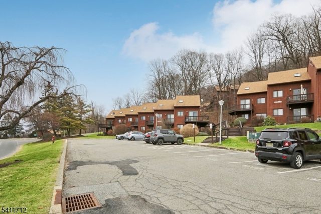 1 Deer Valley Ln 3, Vernon Twp., NJ 07462