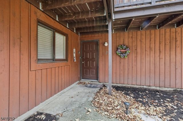 1 Deer Valley Ln 3, Vernon Twp., NJ 07462