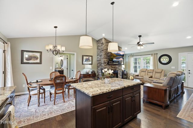 910 Kitchen Branch Road, Greeneville, TN 37743