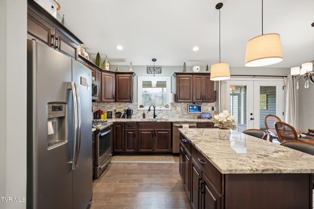 910 Kitchen Branch Road, Greeneville, TN 37743