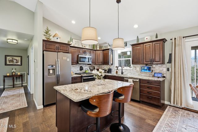 910 Kitchen Branch Road, Greeneville, TN 37743