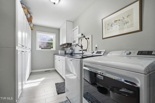 910 Kitchen Branch Road, Greeneville, TN 37743