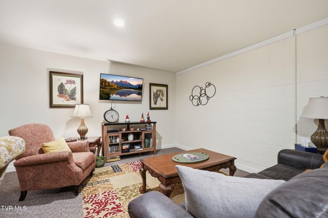 910 Kitchen Branch Road, Greeneville, TN 37743