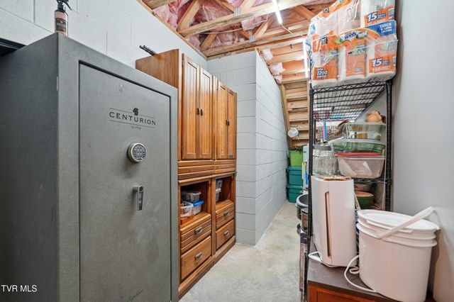 910 Kitchen Branch Road, Greeneville, TN 37743