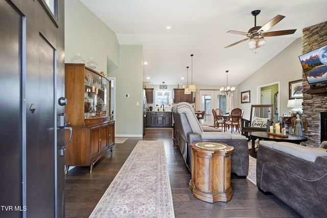 910 Kitchen Branch Road, Greeneville, TN 37743