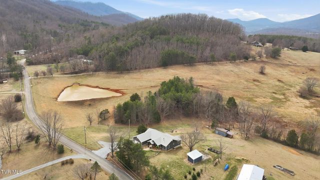 910 Kitchen Branch Road, Greeneville, TN 37743