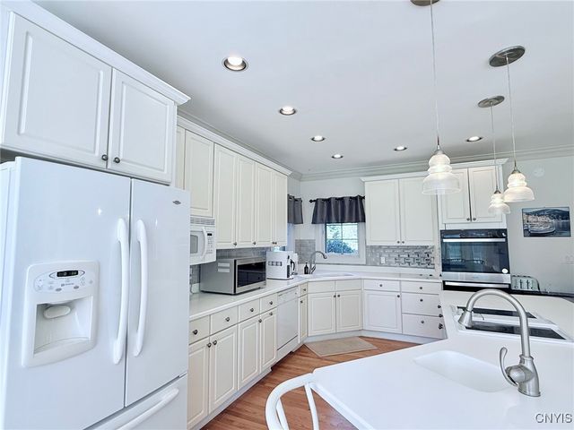 1180 Davinci Drive, Cortlandville, NY 13045