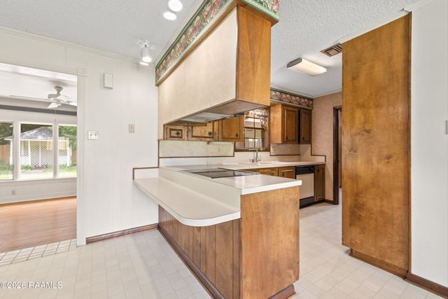 200 Crawford Street, Lafayette, LA 70506