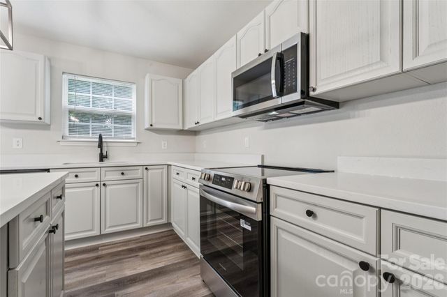 7305 Larwill Lane, Charlotte, NC 28216