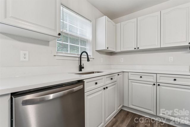 7305 Larwill Lane, Charlotte, NC 28216