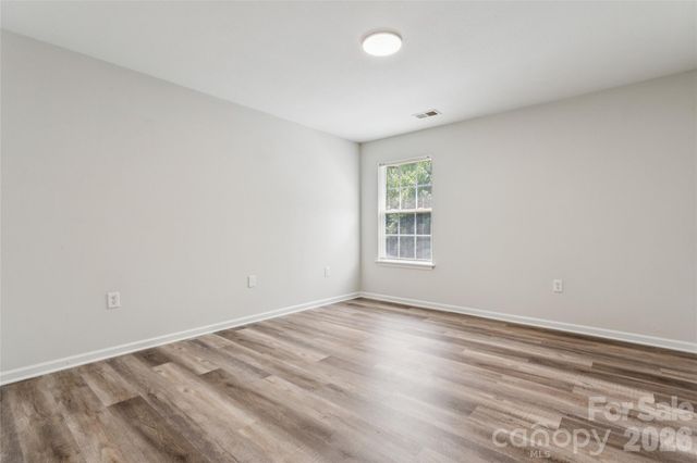 7305 Larwill Lane, Charlotte, NC 28216