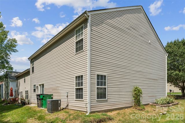 7305 Larwill Lane, Charlotte, NC 28216