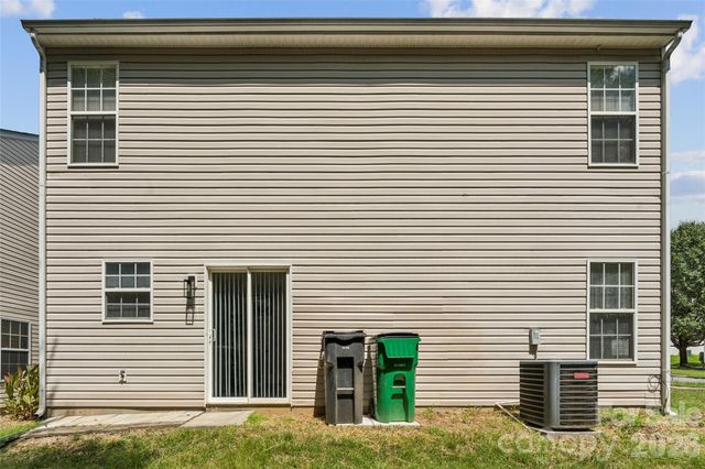 7305 Larwill Lane, Charlotte, NC 28216