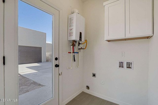 14300 Steve Joyce Parkway, El Paso, TX 79928