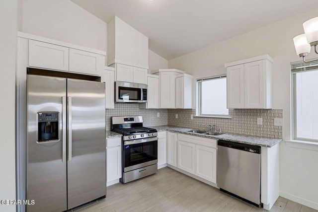 14300 Steve Joyce Parkway, El Paso, TX 79928