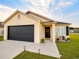 31 Candlelight Drive, Conway, AR 72032