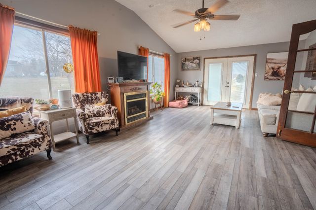 52 Lindsey Rd, Loretto, TN 38469