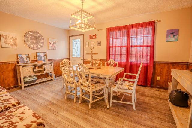 52 Lindsey Rd, Loretto, TN 38469