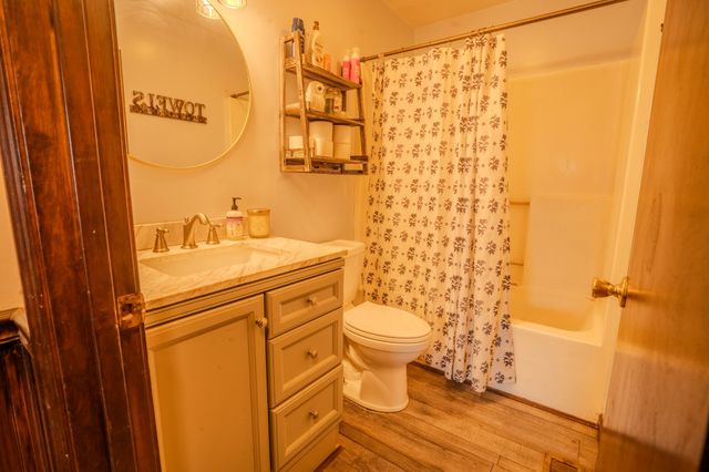 52 Lindsey Rd, Loretto, TN 38469