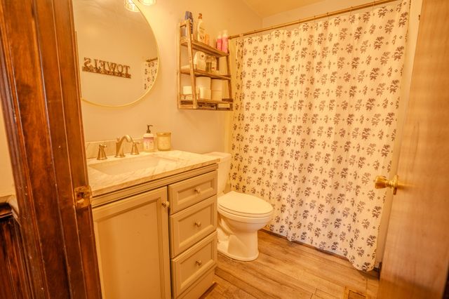 52 Lindsey Rd, Loretto, TN 38469