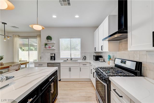 3236 Rushing Waters Place, Las Vegas, NV 89135