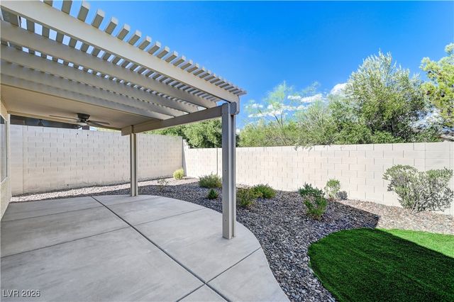 3236 Rushing Waters Place, Las Vegas, NV 89135