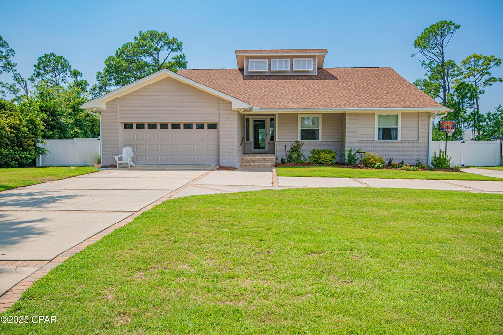 3322 S Harbour Circle, Panama City, FL 32405