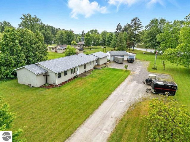 534 S Main Street, Au Gres, MI 48703