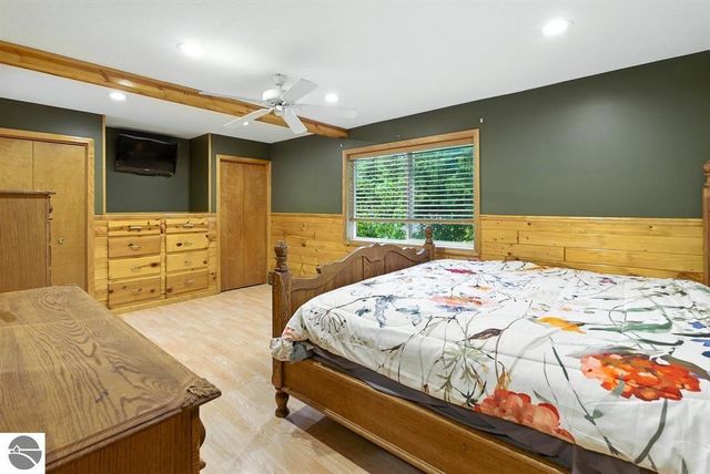 534 S Main Street, Au Gres, MI 48703