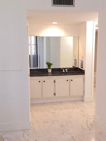 1925 Brickell Avenue D610, Miami, FL 33129