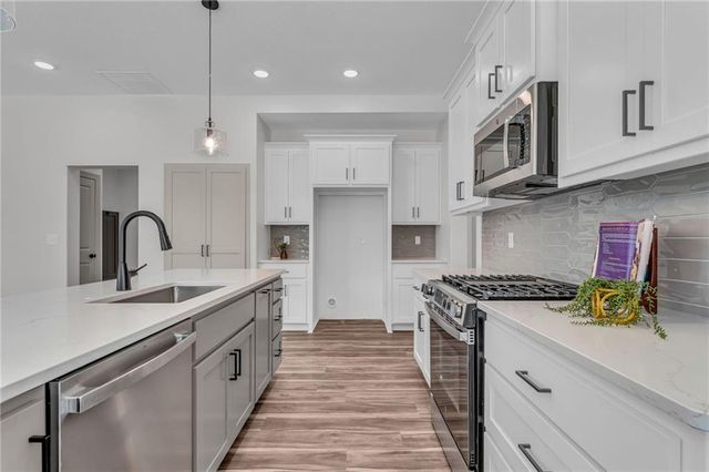 314 Rockers Drive, Baldwin City, KS 66006