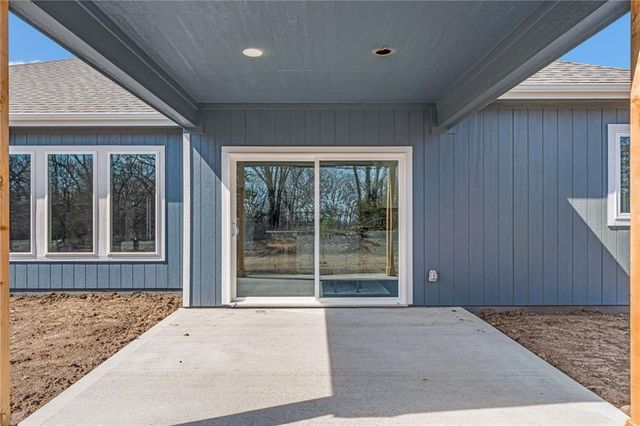 314 Rockers Drive, Baldwin City, KS 66006