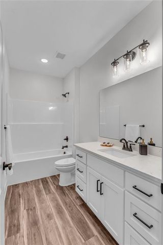 314 Rockers Drive, Baldwin City, KS 66006