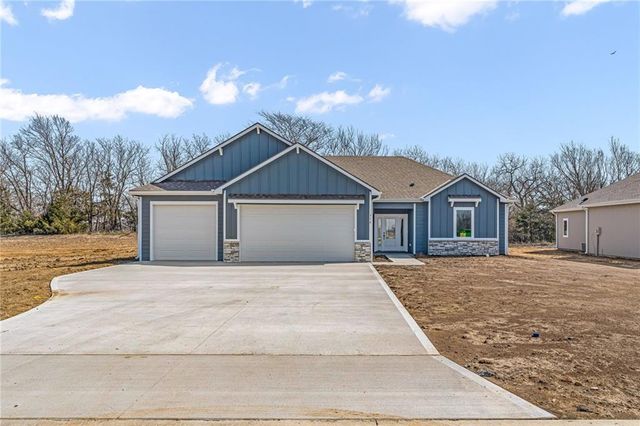 314 Rockers Drive, Baldwin City, KS 66006
