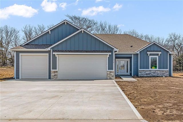 314 Rockers Drive, Baldwin City, KS 66006