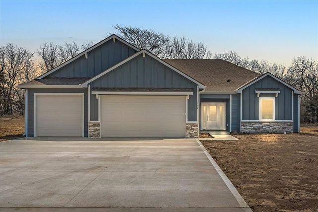 314 Rockers Drive, Baldwin City, KS 66006