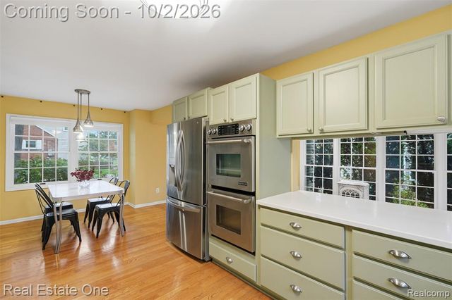 10154 Ludlow Avenue, Huntington Woods, MI 48070