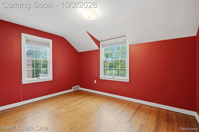 10154 Ludlow Avenue, Huntington Woods, MI 48070