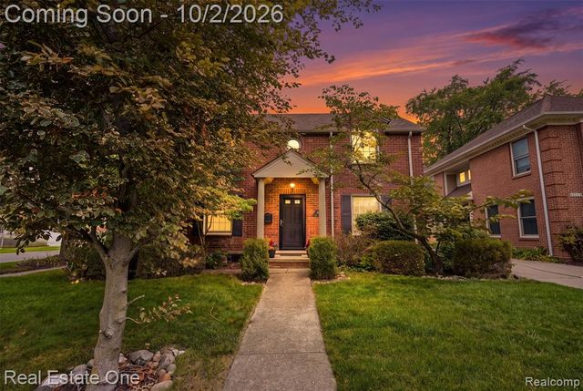 10154 Ludlow Avenue, Huntington Woods, MI 48070
