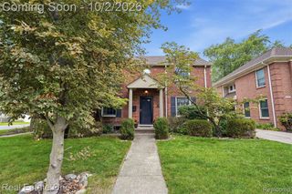 10154 Ludlow Avenue, Huntington Woods, MI 48070