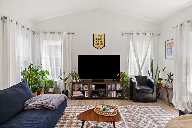 1803 Bouldin Ave, Austin, TX 78704