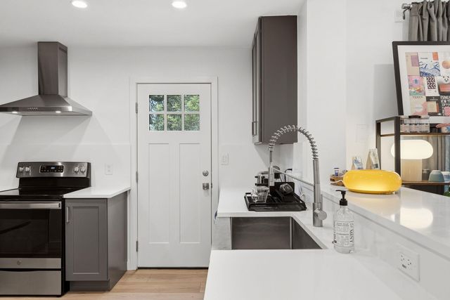 1803 Bouldin Ave, Austin, TX 78704