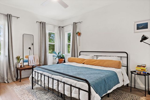 1803 Bouldin Ave, Austin, TX 78704