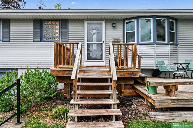 13620 Oak Street, Omaha, NE 68144