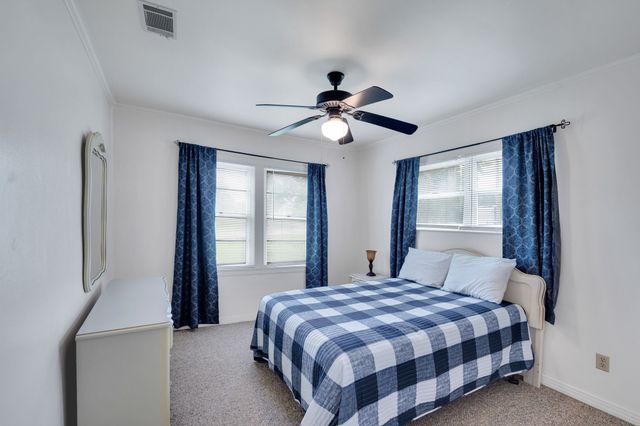 508 E Henderson Street, Itasca, TX 76055