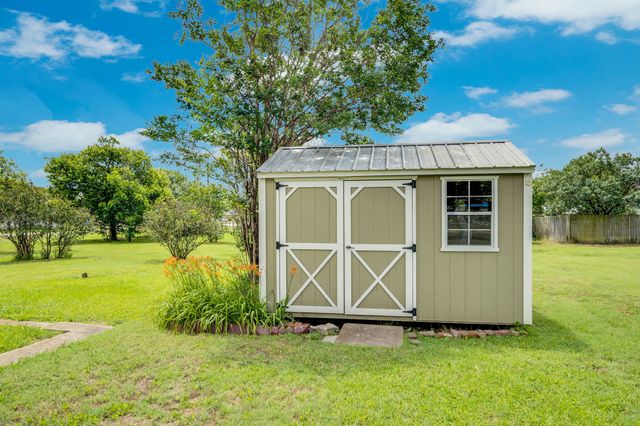 508 E Henderson Street, Itasca, TX 76055